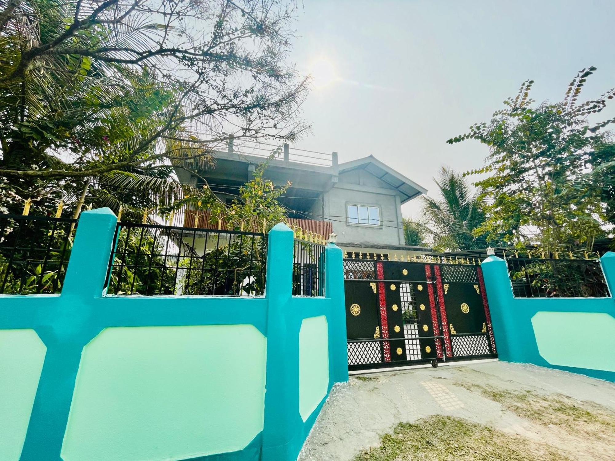Deka'S Homestay Tezpur Esterno foto