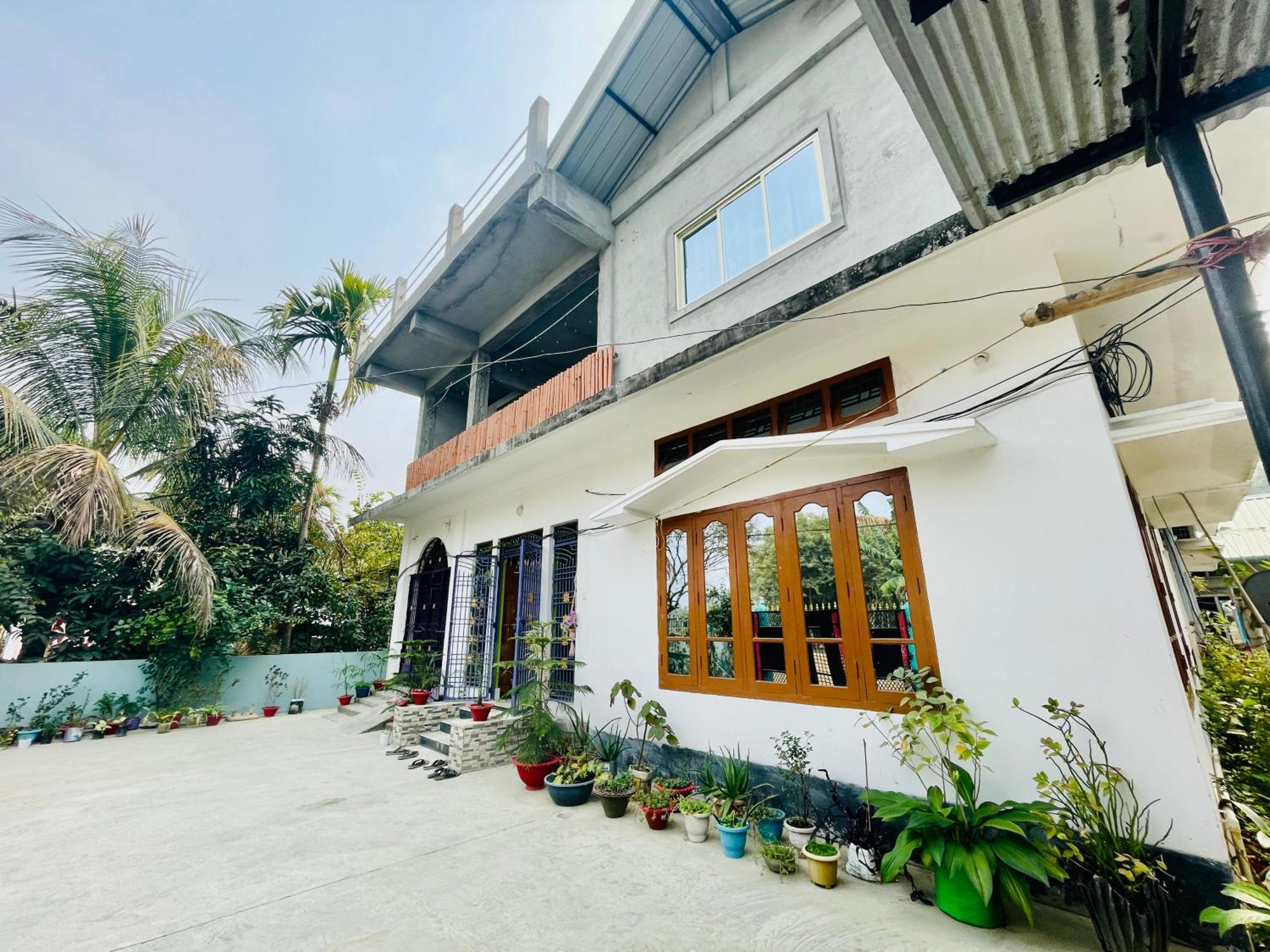 Deka'S Homestay Tezpur Esterno foto
